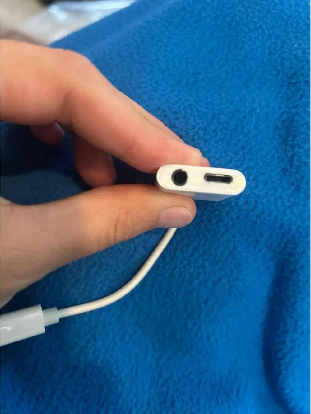 C480  adapter for iPhone splitter headset charger white